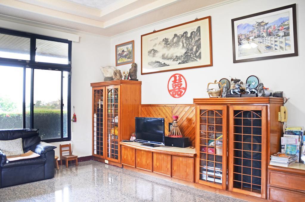 Kaohsiung Meinong Rabbit Paul Homestay B&B Mei-nung Exterior foto